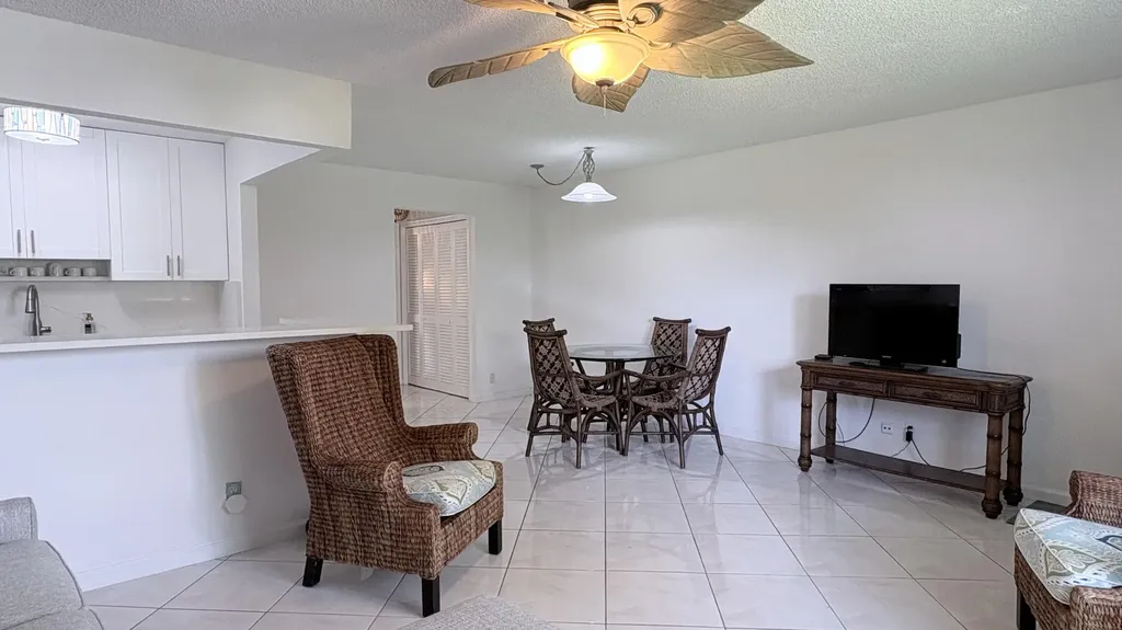 200 Horizon W Boynton Beach FL 33435