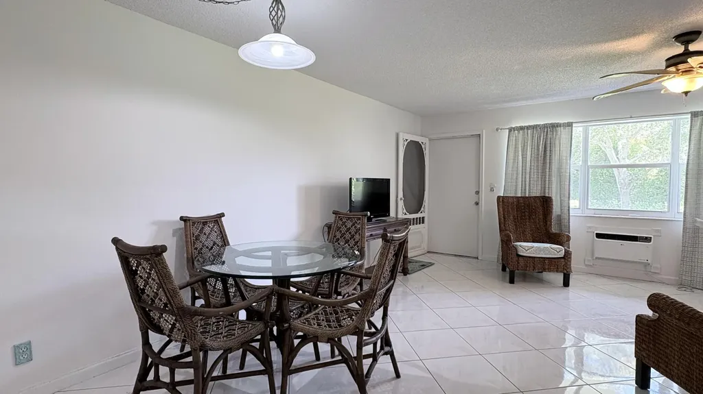 200 Horizon W Boynton Beach FL 33435