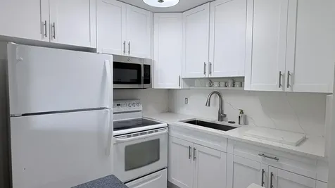 200 Horizon W Boynton Beach FL 33435