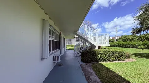200 Horizon W Boynton Beach FL 33435