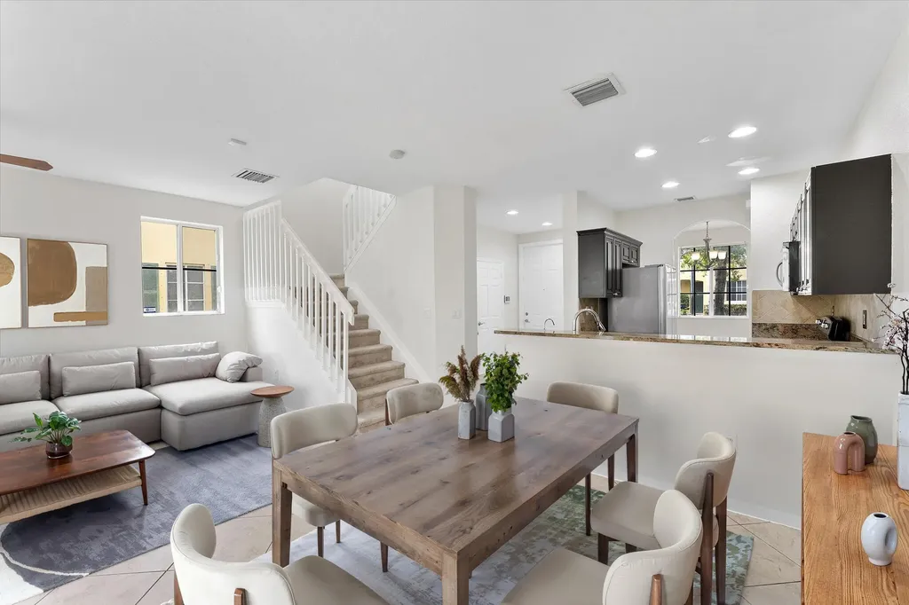 6051 SW 19th Court North Lauderdale FL 33068