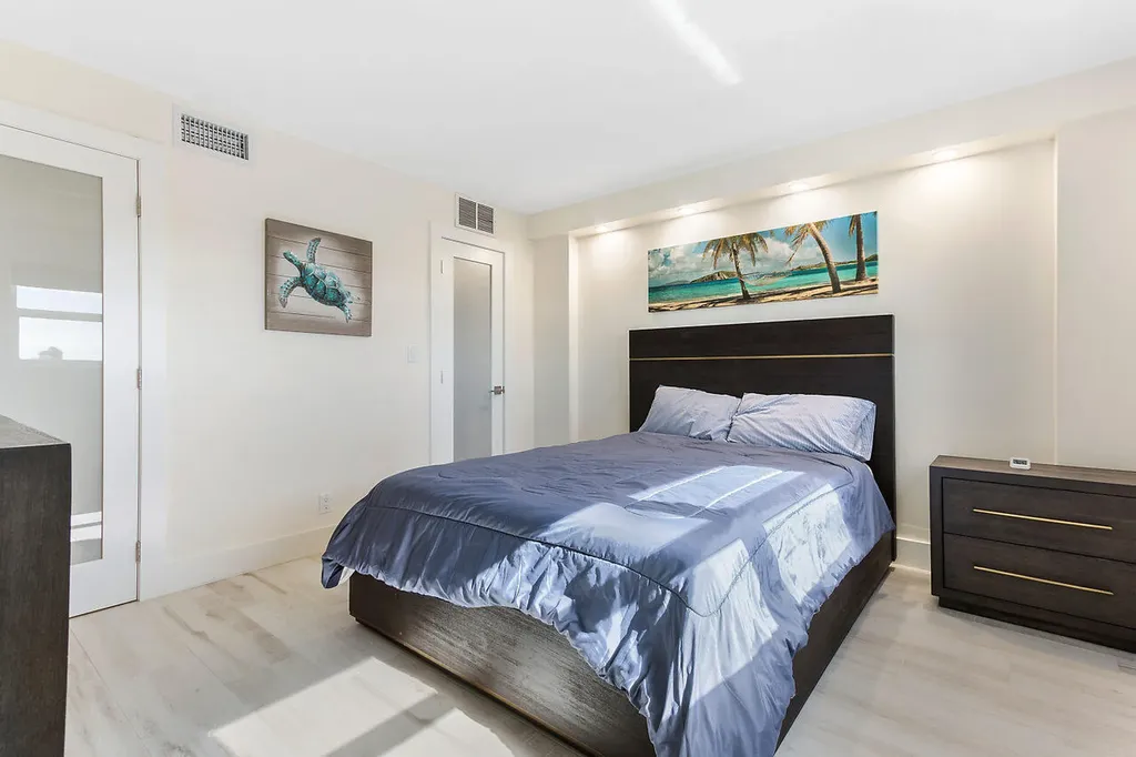 1160 Hillsboro Mile Hillsboro Beach FL 33062