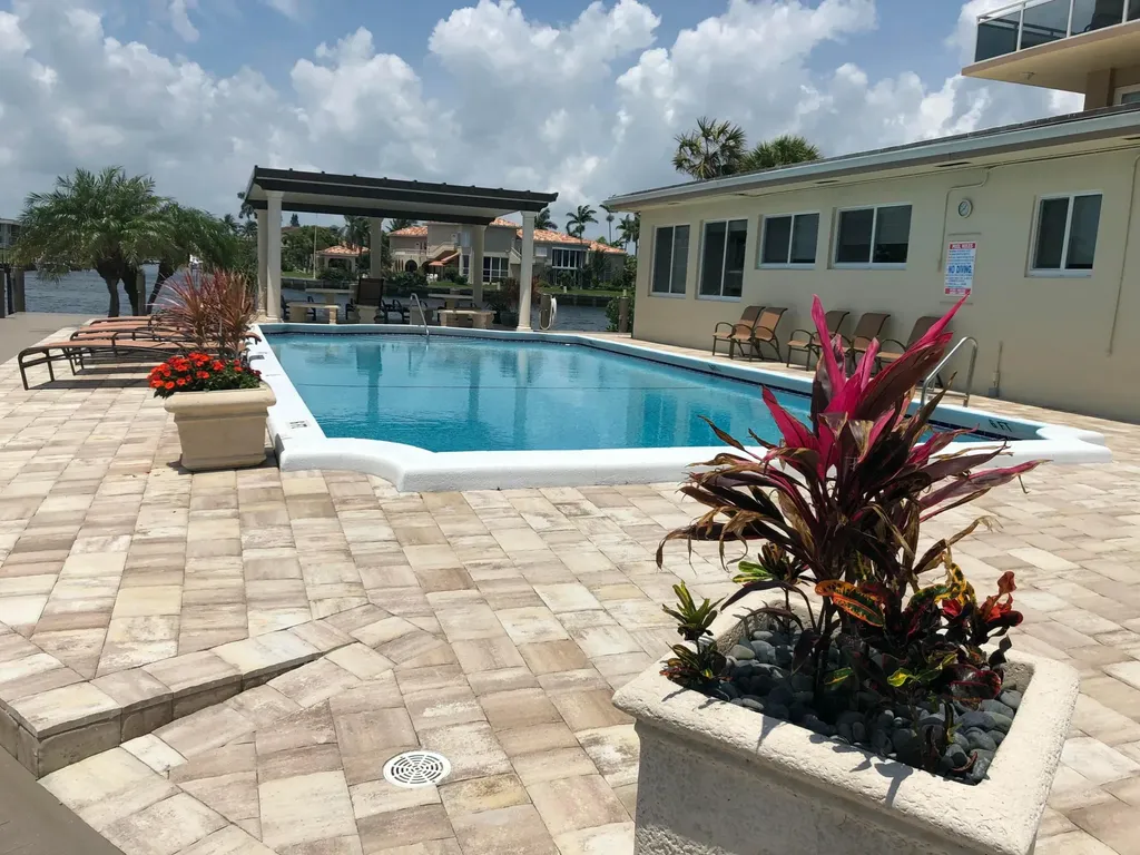1160 Hillsboro Mile Hillsboro Beach FL 33062