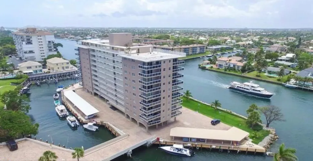 1160 Hillsboro Mile Hillsboro Beach FL 33062
