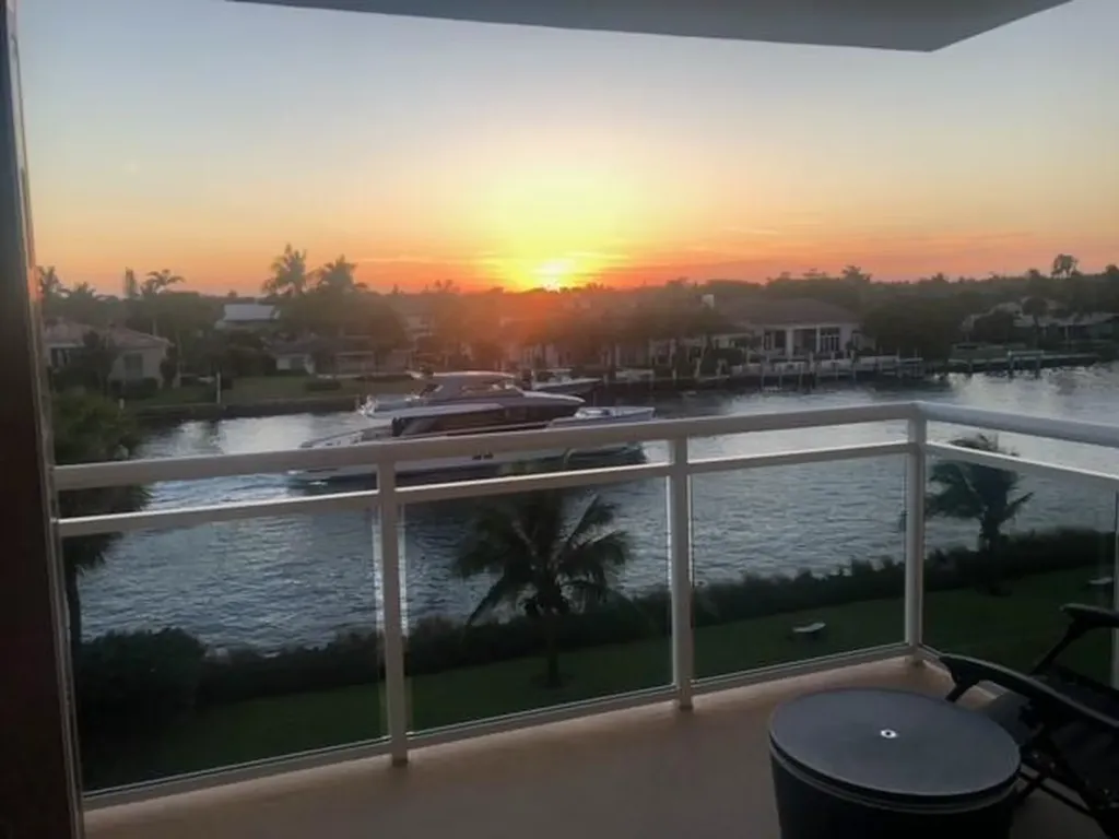 1160 Hillsboro Mile Hillsboro Beach FL 33062