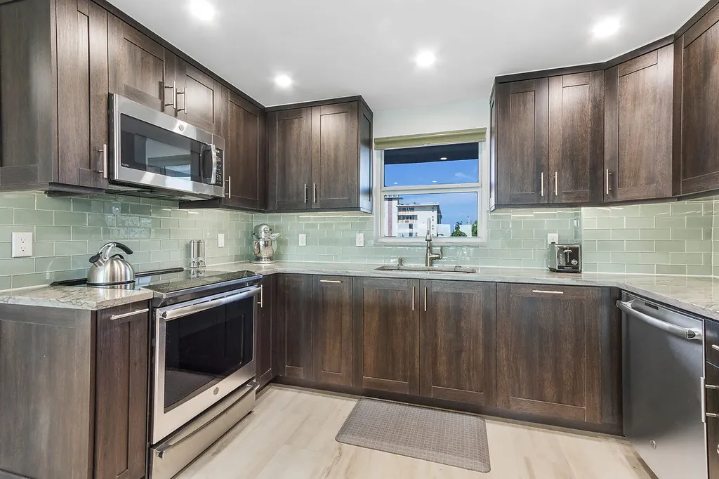 1160 Hillsboro Mile Hillsboro Beach FL 33062
