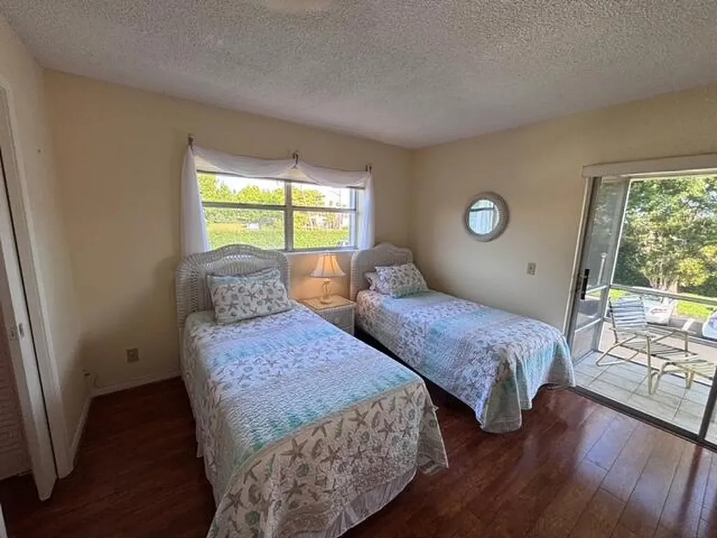 340 W Horizons Boynton Beach FL 33435