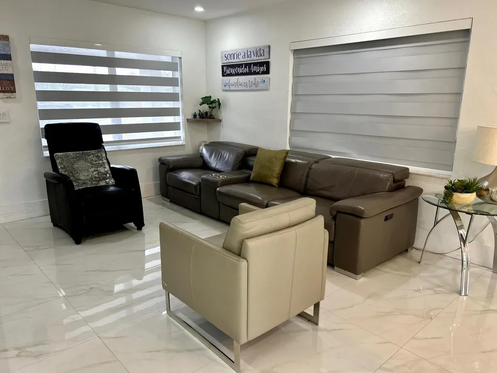 2742 Cherokee Court West Palm Beach FL 33406