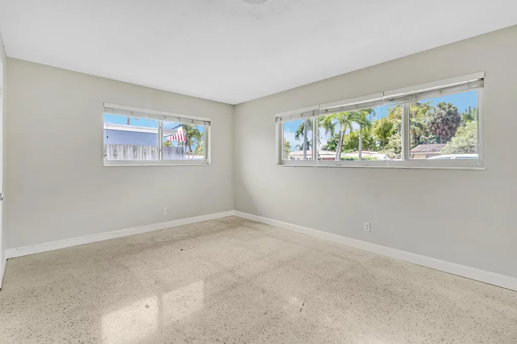 1911 NE 27th Street Lighthouse Point FL 33064