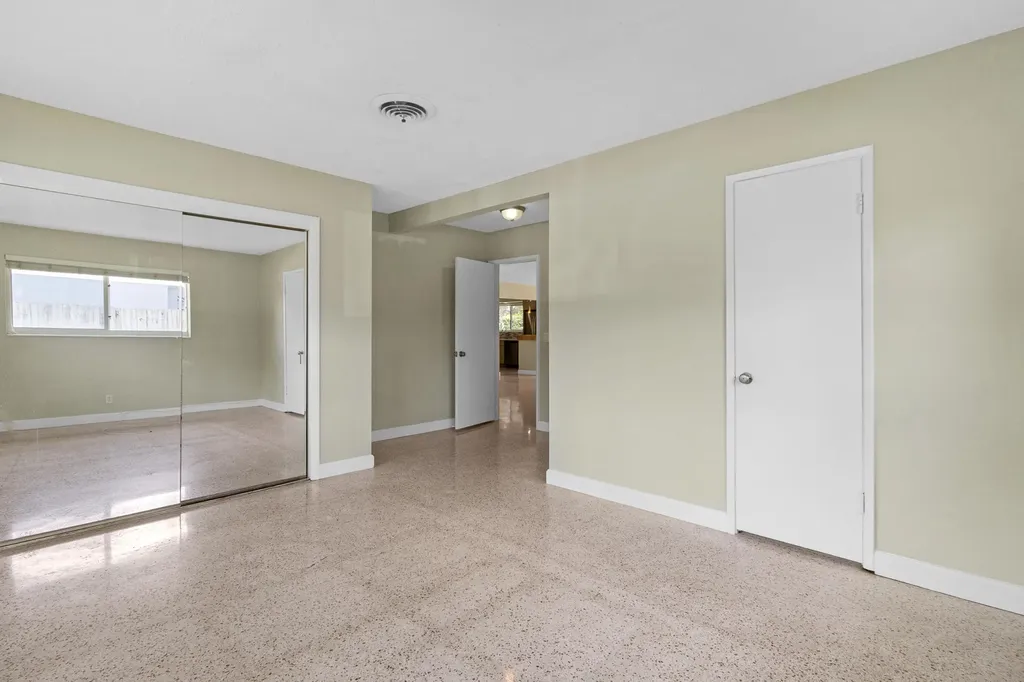 1911 NE 27th Street Lighthouse Point FL 33064
