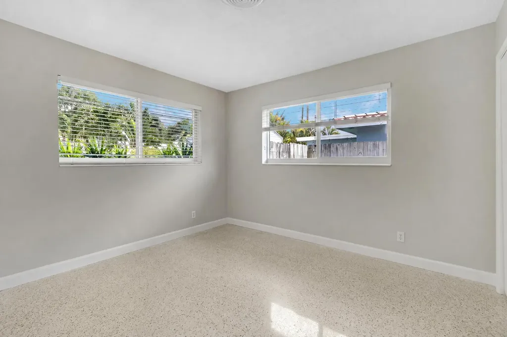 1911 NE 27th Street Lighthouse Point FL 33064