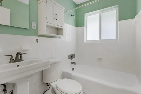 1911 NE 27th Street Lighthouse Point FL 33064