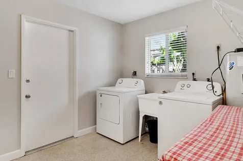 1911 NE 27th Street Lighthouse Point FL 33064