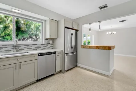 1911 NE 27th Street Lighthouse Point FL 33064