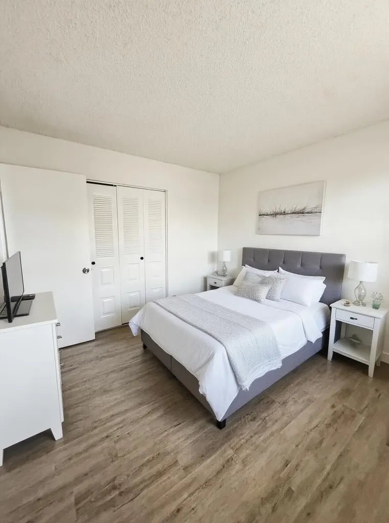 1516 SE Royal Green Circle Port St Lucie FL 34952