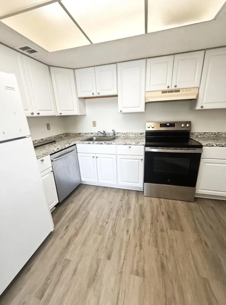 1516 SE Royal Green Circle Port St Lucie FL 34952
