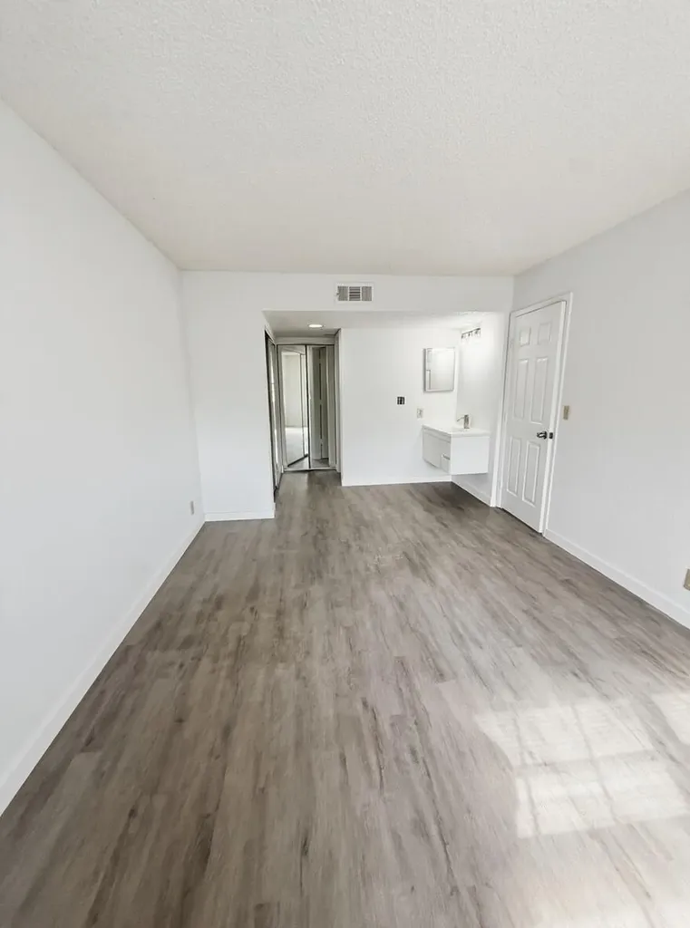 1516 SE Royal Green Circle Port St Lucie FL 34952