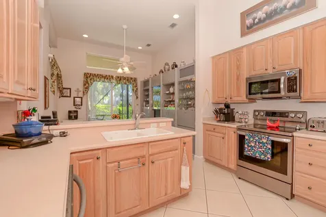 7966 Poppy Hills Lane Port St Lucie FL 34986
