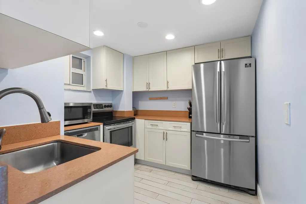 2909 S Ocean Boulevard Highland Beach FL 33487