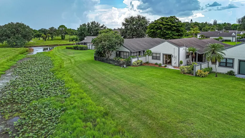 2514 Bedford Mews Drive Wellington FL 33414