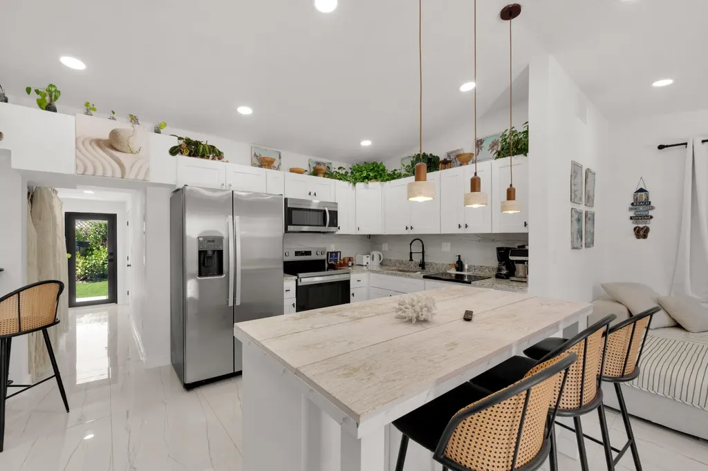 1433 NE 53rd Court Pompano Beach FL 33064