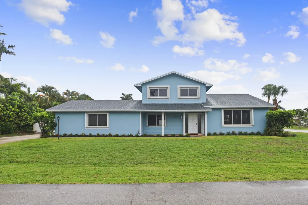 3905 Flag Drive Palm Beach Gardens FL 33410