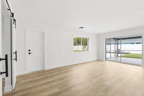 3905 Flag Drive Palm Beach Gardens FL 33410
