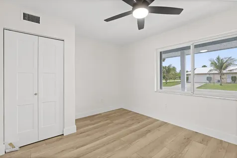 3905 Flag Drive Palm Beach Gardens FL 33410