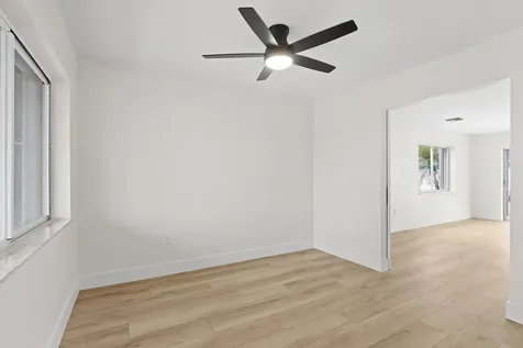 3905 Flag Drive Palm Beach Gardens FL 33410