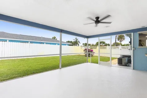 3905 Flag Drive Palm Beach Gardens FL 33410