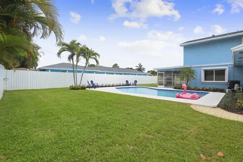 3905 Flag Drive Palm Beach Gardens FL 33410