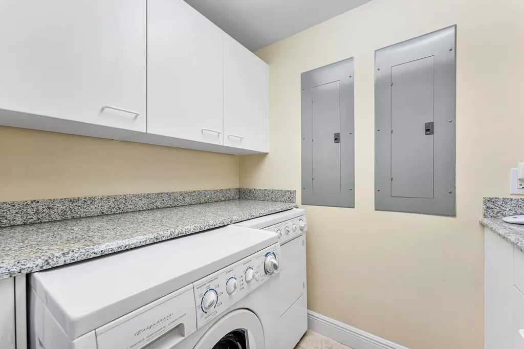 6000 Island Boulevard Aventura FL 33160
