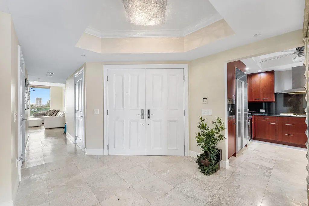 6000 Island Boulevard Aventura FL 33160