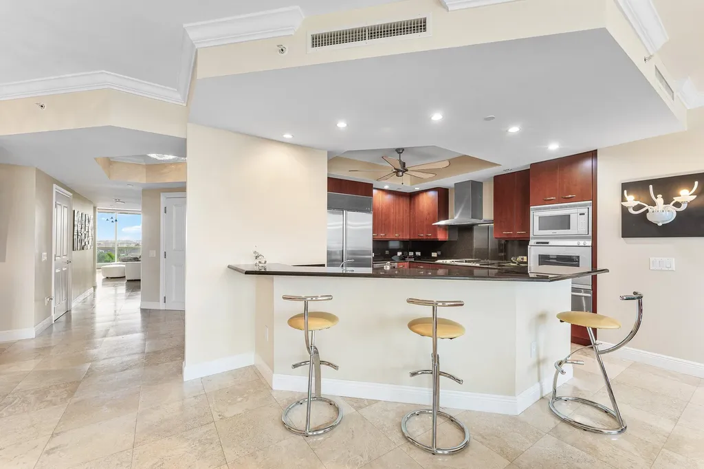 6000 Island Boulevard Aventura FL 33160