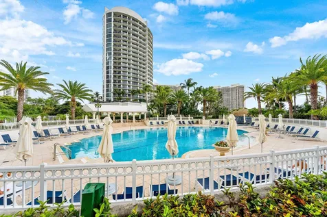 6000 Island Boulevard Aventura FL 33160