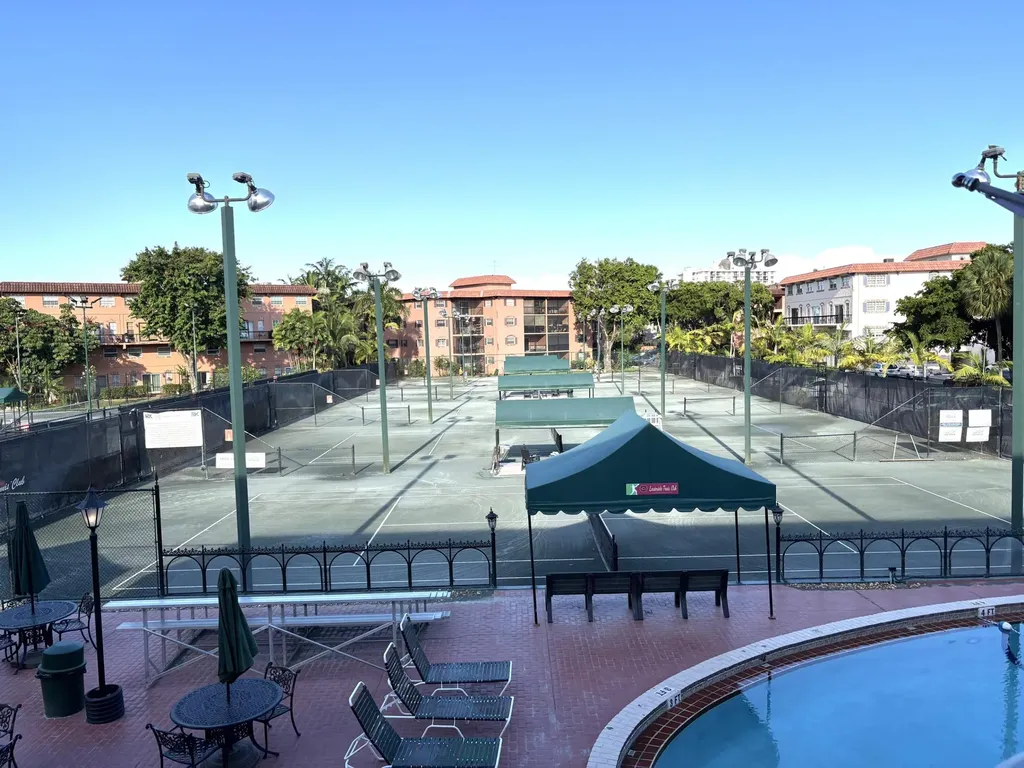 670 Tennis Club Drive Fort Lauderdale FL 33311