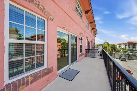 670 Tennis Club Drive Fort Lauderdale FL 33311