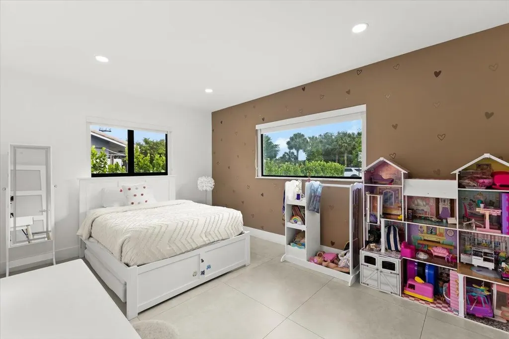 1049 W Palmetto Park Road Boca Raton FL 33486