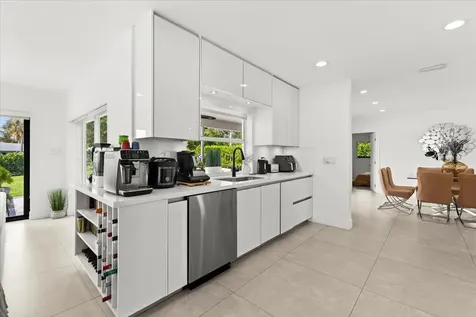 1049 W Palmetto Park Road Boca Raton FL 33486