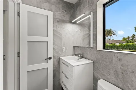 1049 W Palmetto Park Road Boca Raton FL 33486