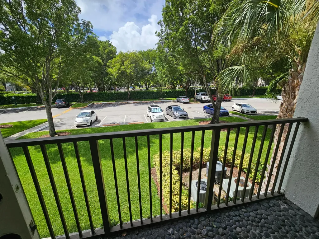 630 S Park Road Hollywood FL 33021