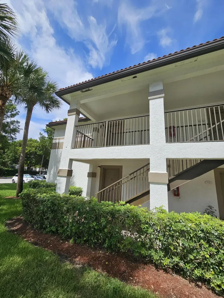 630 S Park Road Hollywood FL 33021