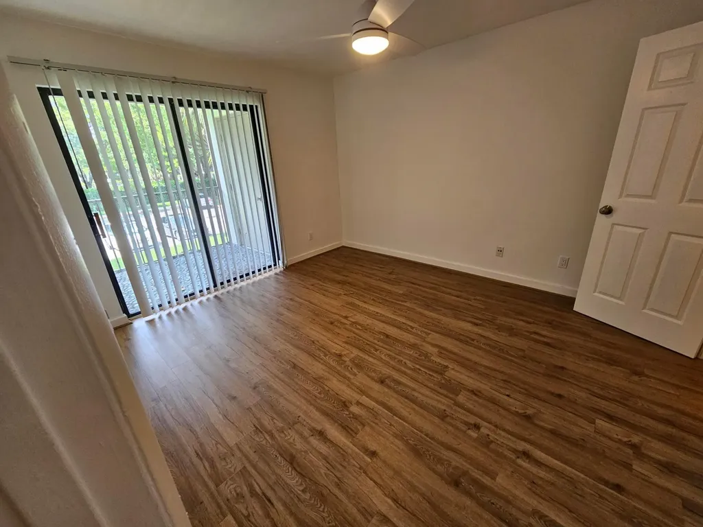630 S Park Road Hollywood FL 33021