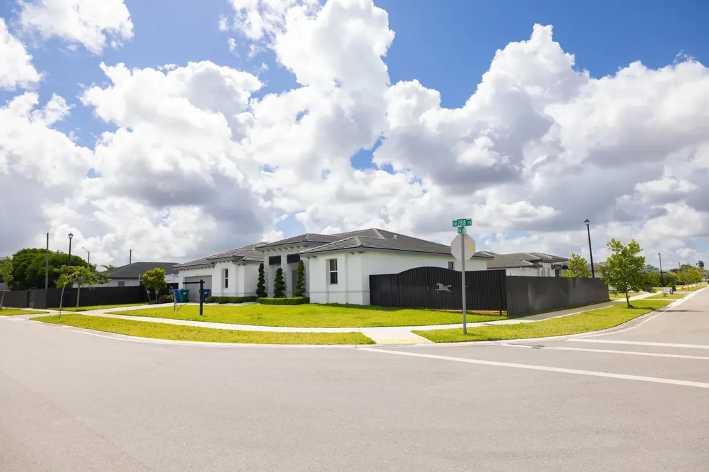 16910 SW 288th Terrace Homestead FL 33030
