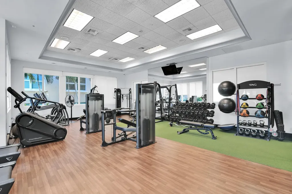 99 SE Mizner Boulevard Boca Raton FL 33432