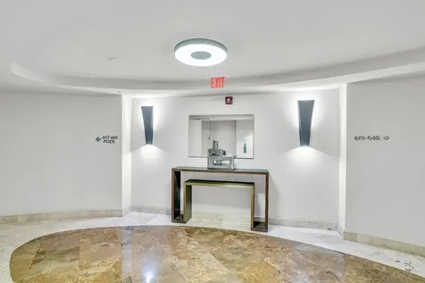 99 SE Mizner Boulevard Boca Raton FL 33432
