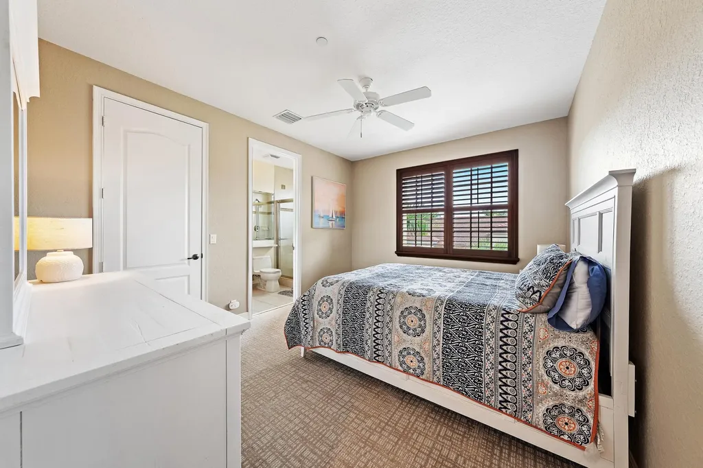 5013 W Vine Cliff Way W Palm Beach Gardens FL 33418
