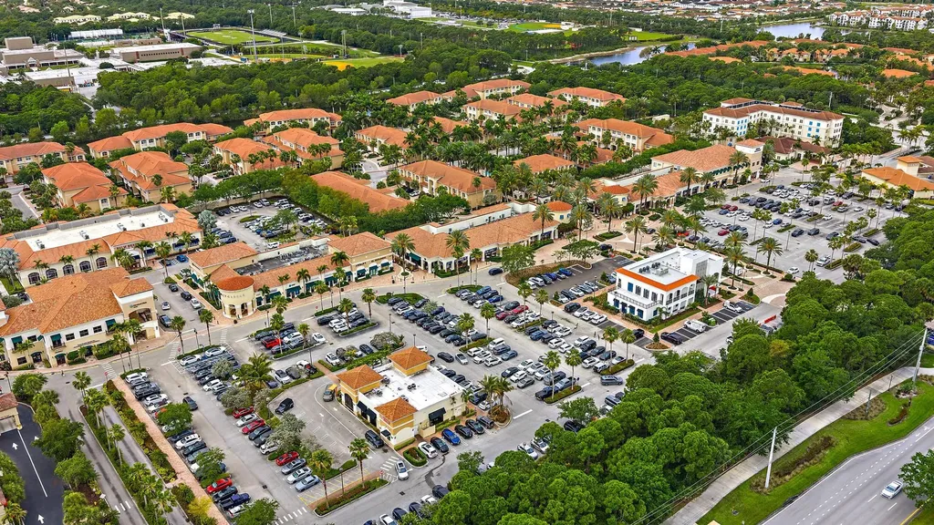 5013 W Vine Cliff Way W Palm Beach Gardens FL 33418