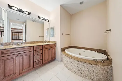 5013 W Vine Cliff Way W Palm Beach Gardens FL 33418