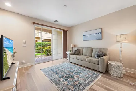 5013 W Vine Cliff Way W Palm Beach Gardens FL 33418